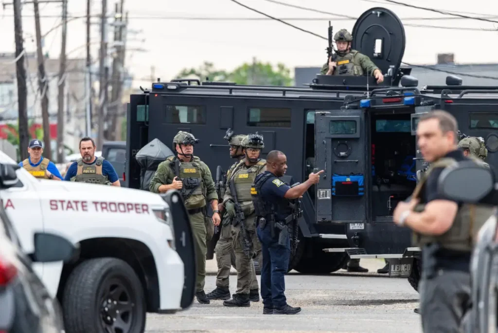 Manhunt for Serial Escapee and Quadruple Killer Continues After New Orleans Jailbreak