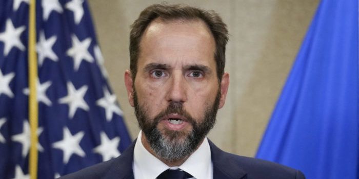 Jack Smith seized 4,782 Trump‑donor checks—some just $1